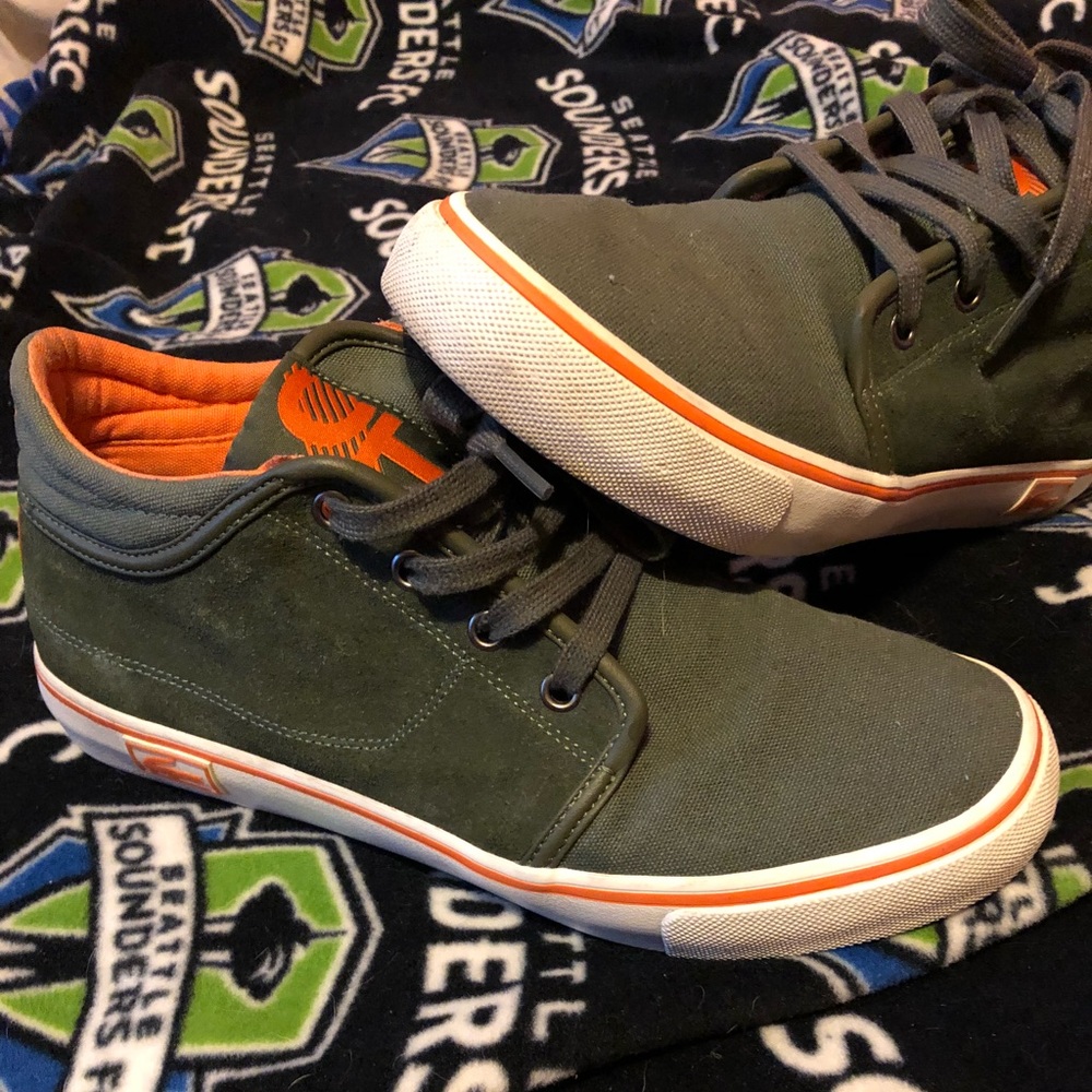 Men’s Lacoste shoes